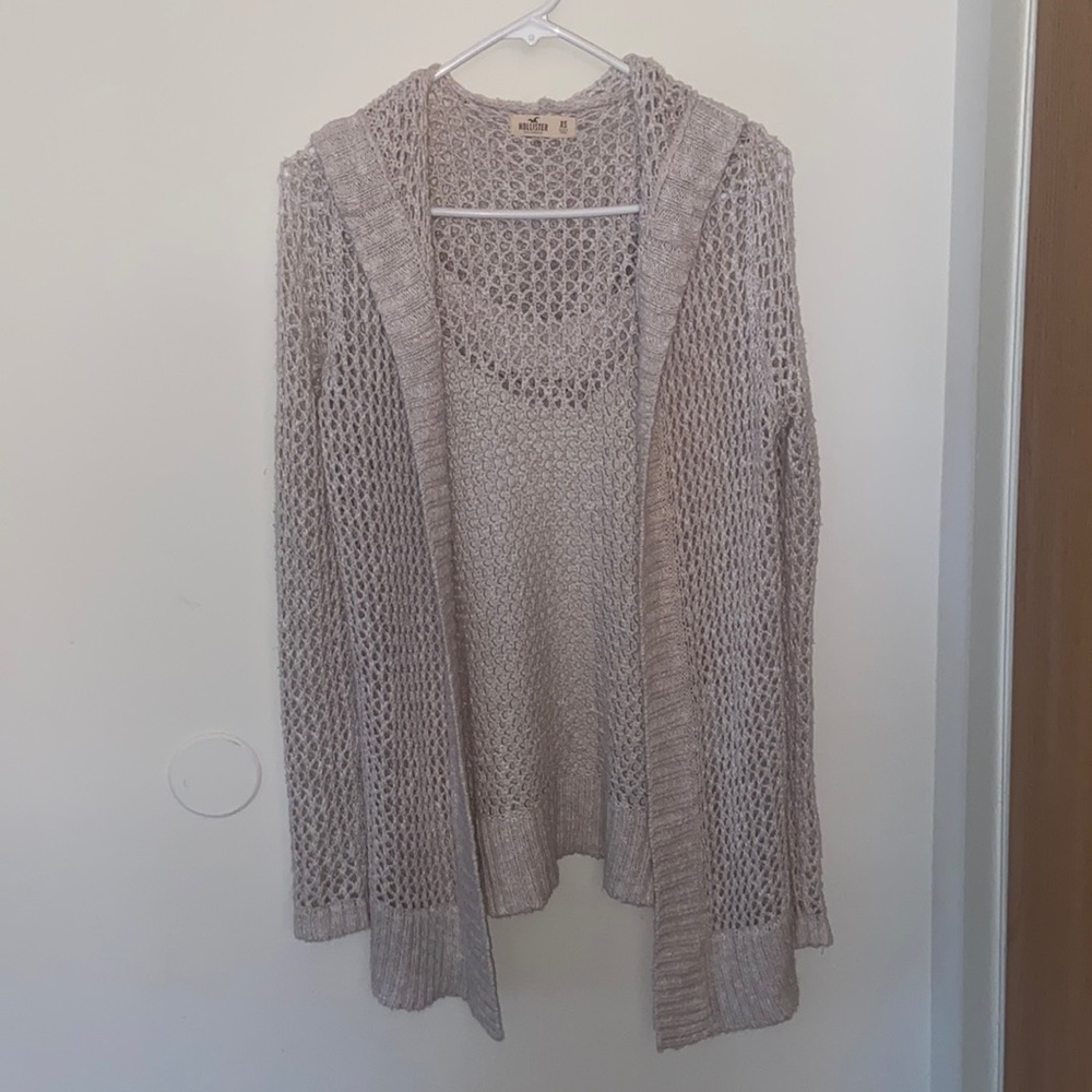Hollister cardigan